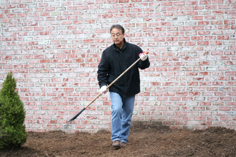 032809-mulch (9).jpg